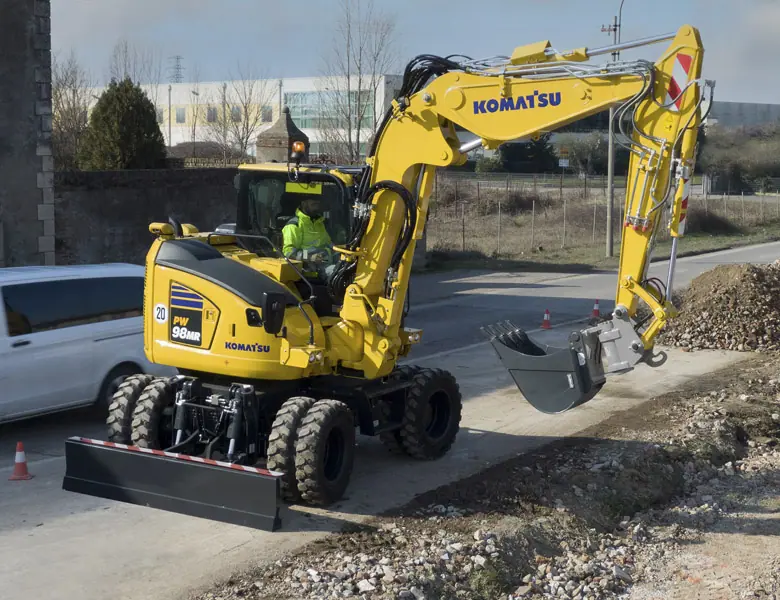 Komatsu PW98MR-11